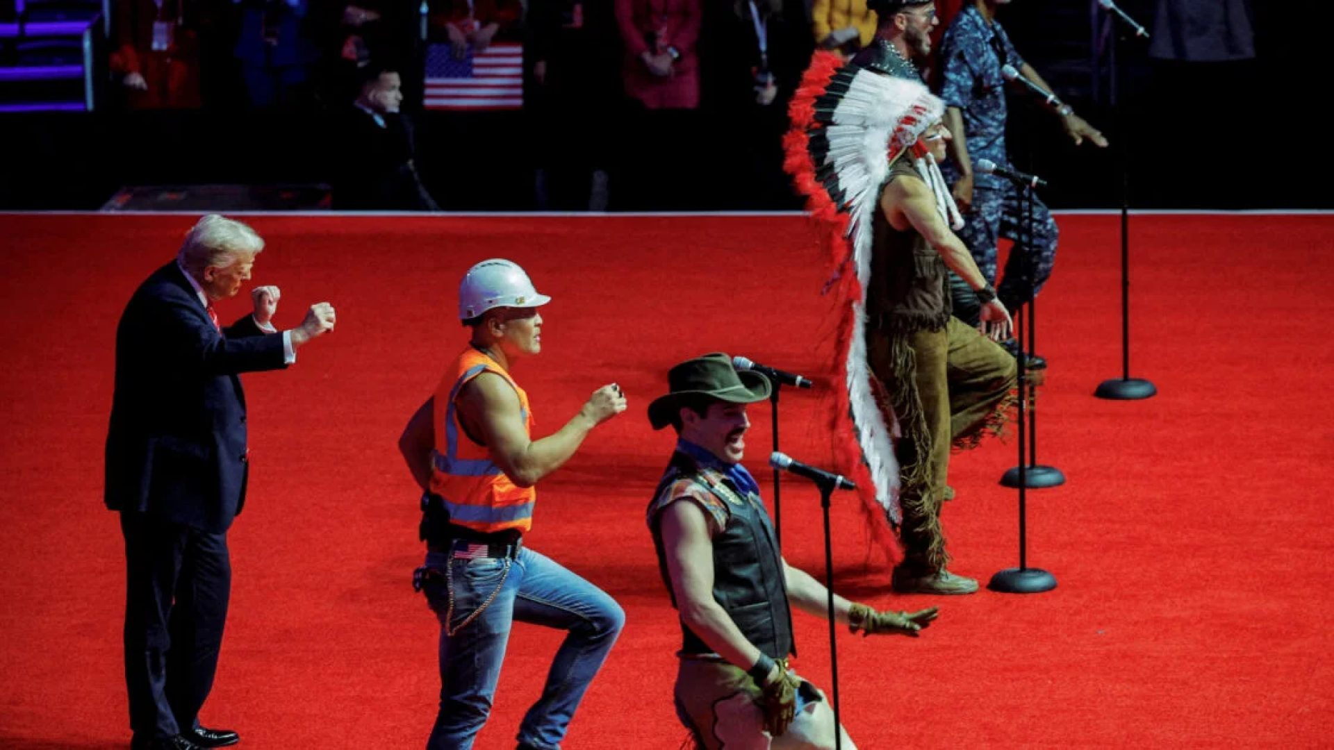 Andrea Bocelli e Village People farão apresentações em evento de sorteio da Copa