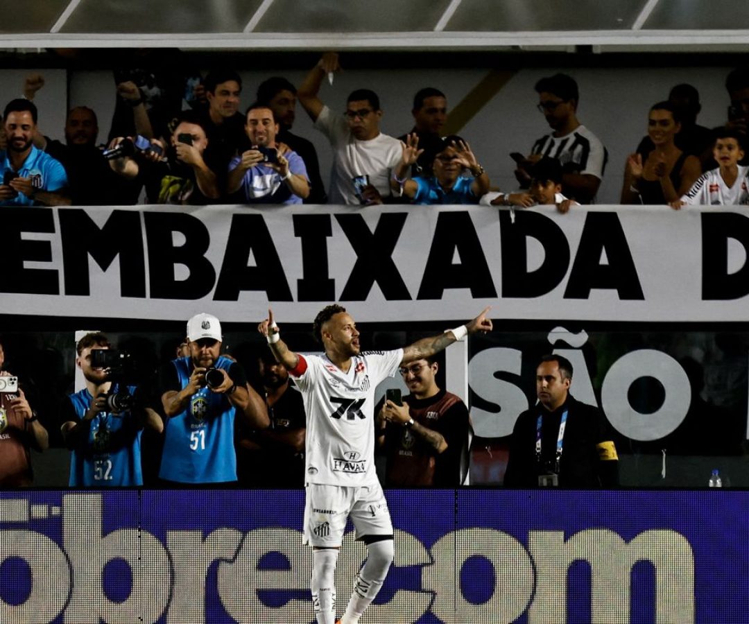 Brasileirão: Neymar marca, Santos vence e deixa zona de rebaixamento