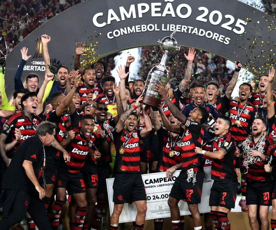 Flamengo vence Palmeiras e vira 1º brasileiro tetra da Libertadores