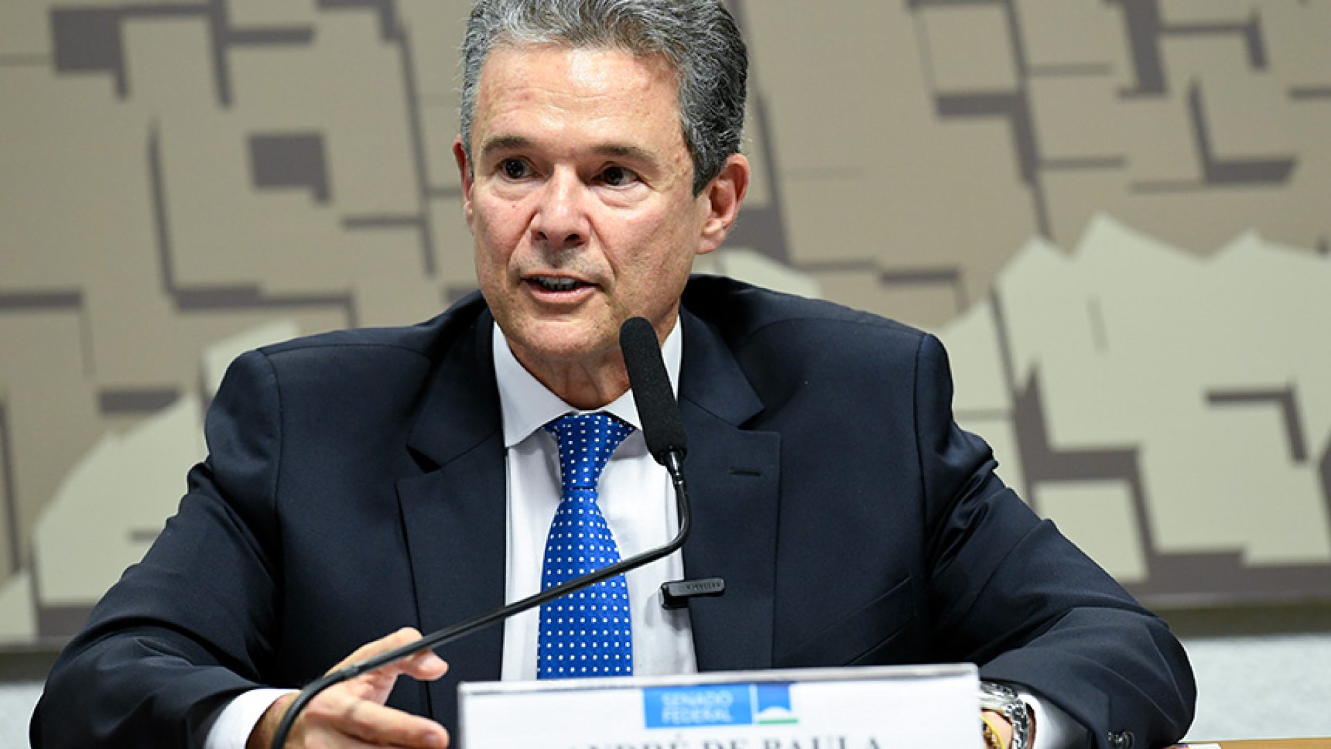 Em  pronunciamento, ministro de Estado da Pesca e Aquicultura, André Carlos Alves de Paula Filho.