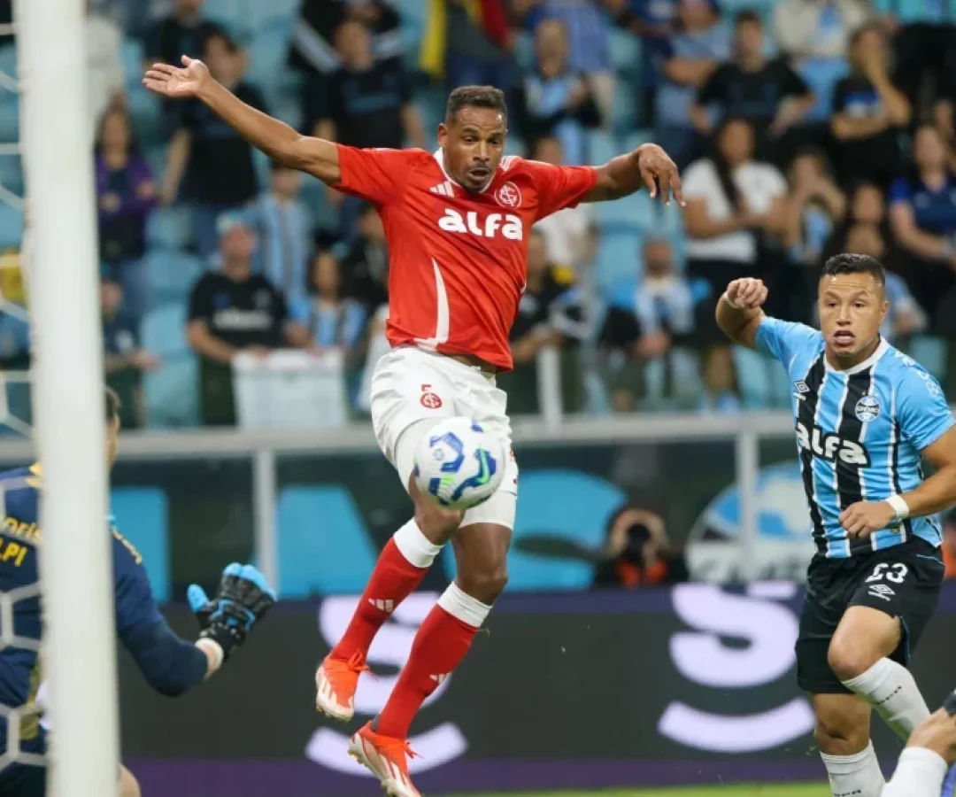 Internacional e Grêmio fazem clássico tenso em busca de reação no Brasileirão