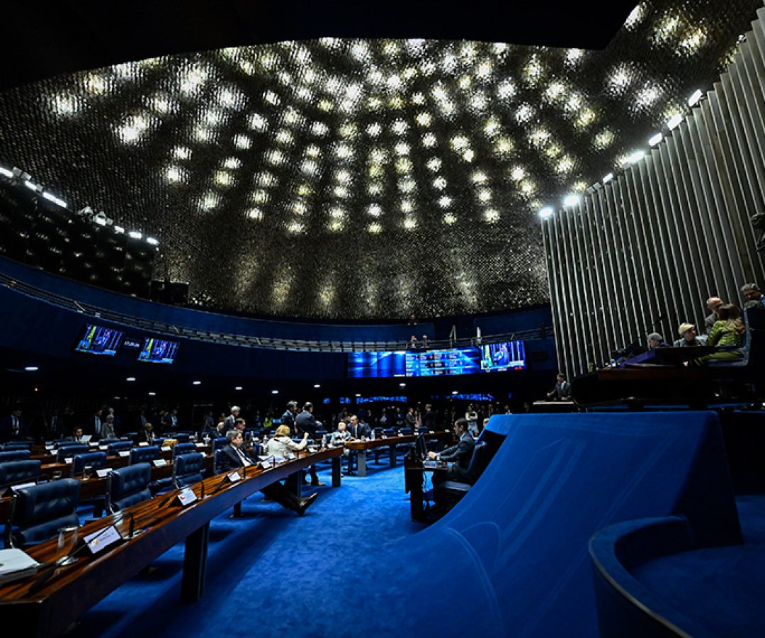 Senado vai comemorar o Dia do Professor na terça-feira — Senado Notícias