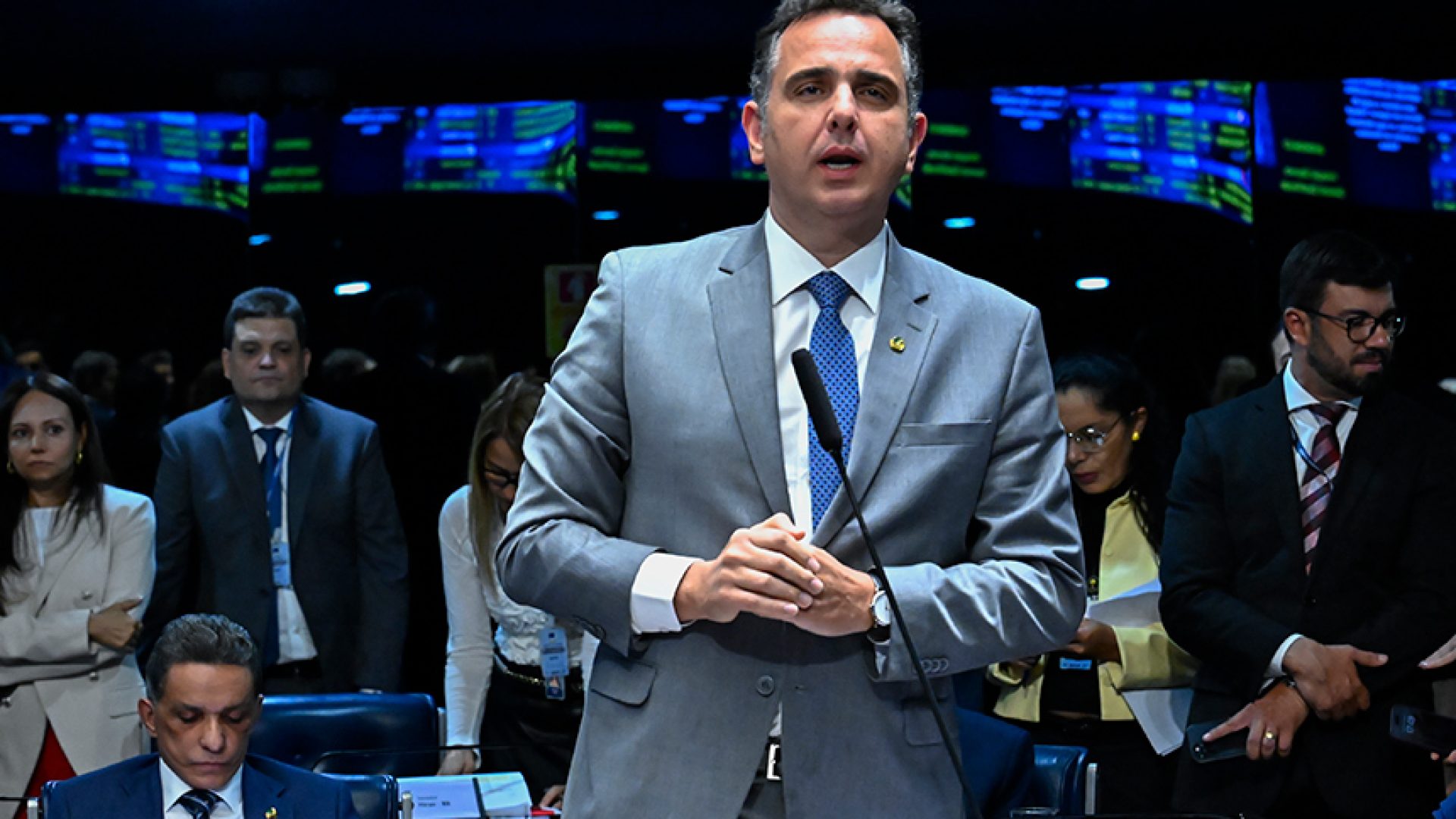 Senador Rodrigo Pacheco (PSD-MG) em pronunciamento à bancada.