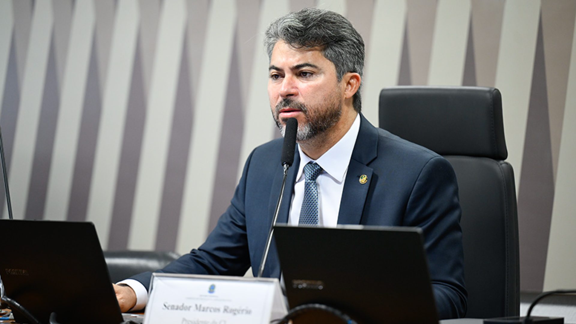 CRA analisa projeto sobre regularização fundiária na Amazônia Legal — Senado Notícias