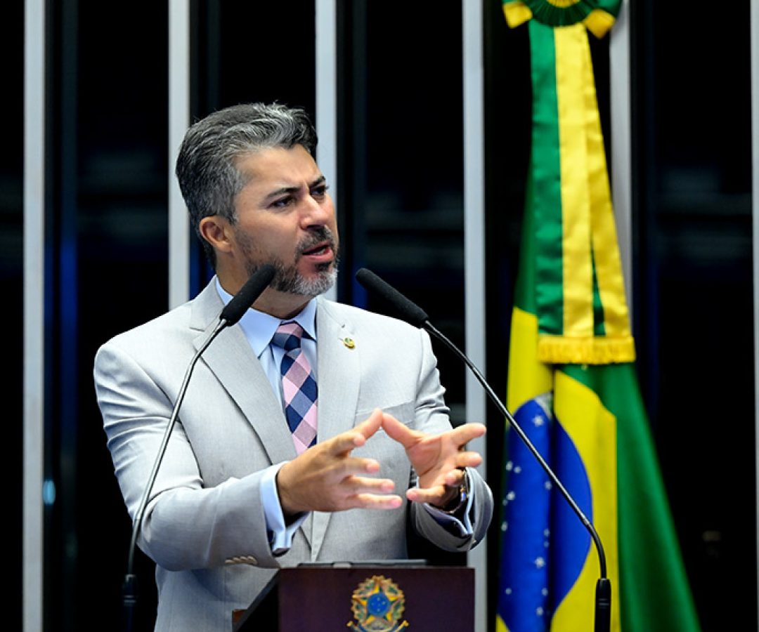 Em discurso, à tribuna, senador Marcos Rogério (PL-RO).