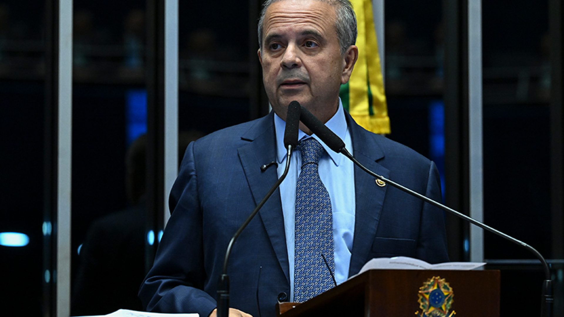 À tribuna, em discurso, senador Rogerio Marinho (PL-RN).