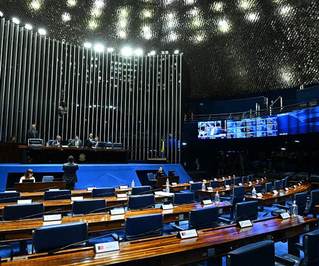 Programa de prevenção à depressão retorna para a Câmara — Senado Notícias