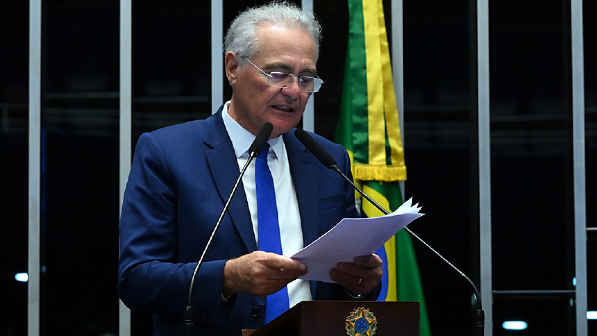 Em discurso, à tribuna, senador Renan Calheiros (MDB-AL).