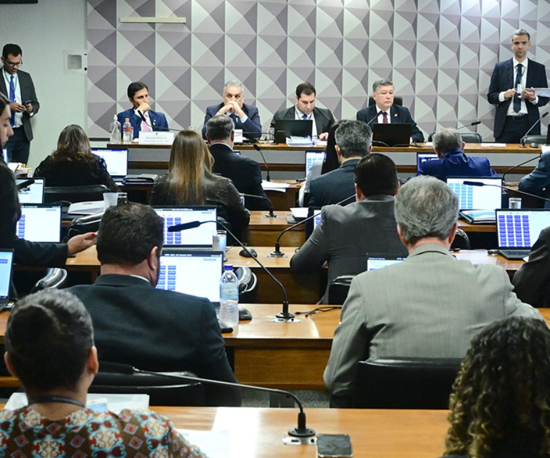 Dirigente de associação investigada por descontos depõe à CPMI na segunda — Senado Notícias