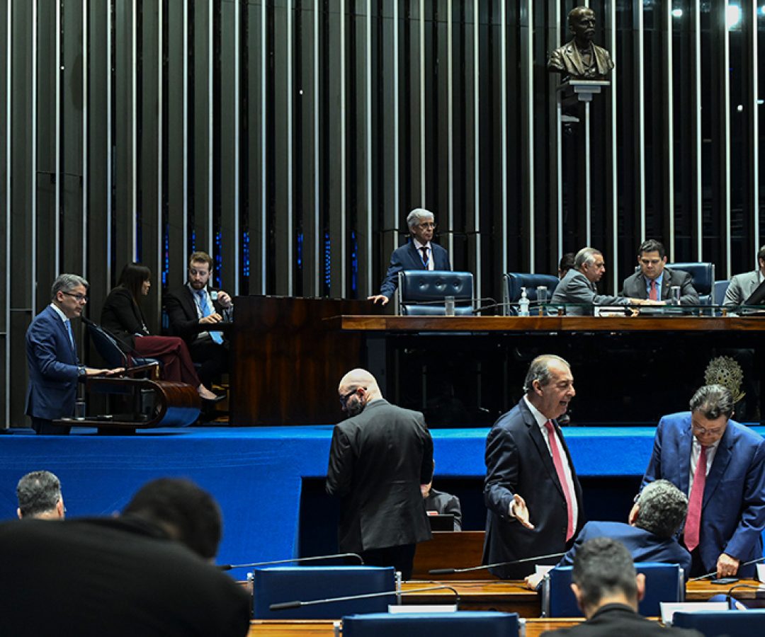 Projeto para combater crimes sexuais contra vulneráveis segue para sanção — Senado Notícias