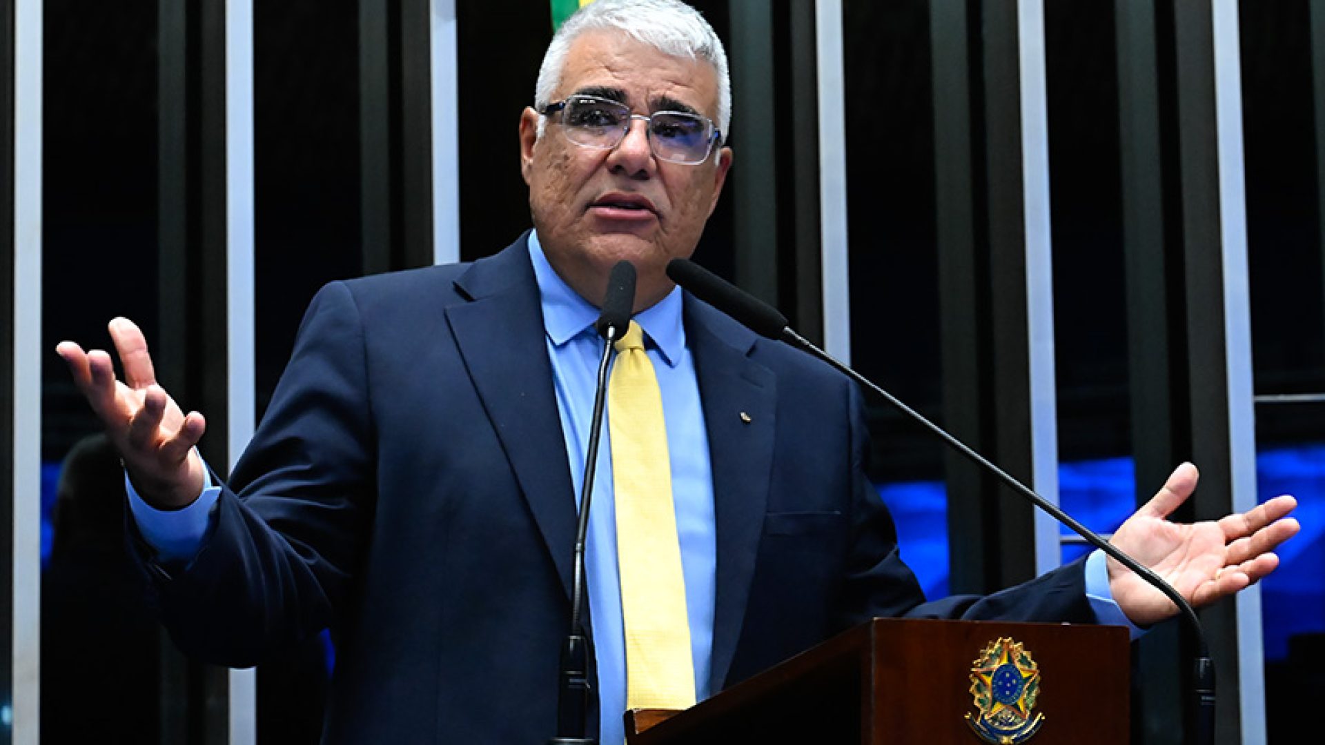 Senador Eduardo Girão (Novo-CE) em discurso à tribuna.
