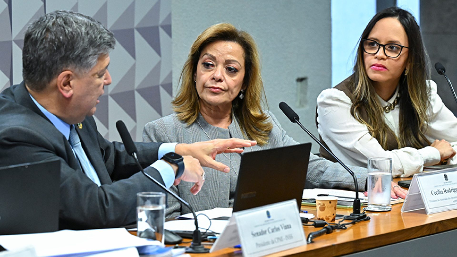 depoente admite conhecer investigados, mas evita explicar milhões transferidos — Senado Notícias
