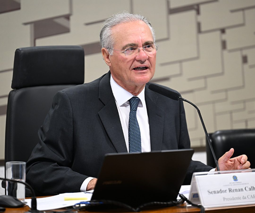 Cigarro eletrônico e passe livre estão entre 100 projetos prontos para votação na CAE — Senado Notícias