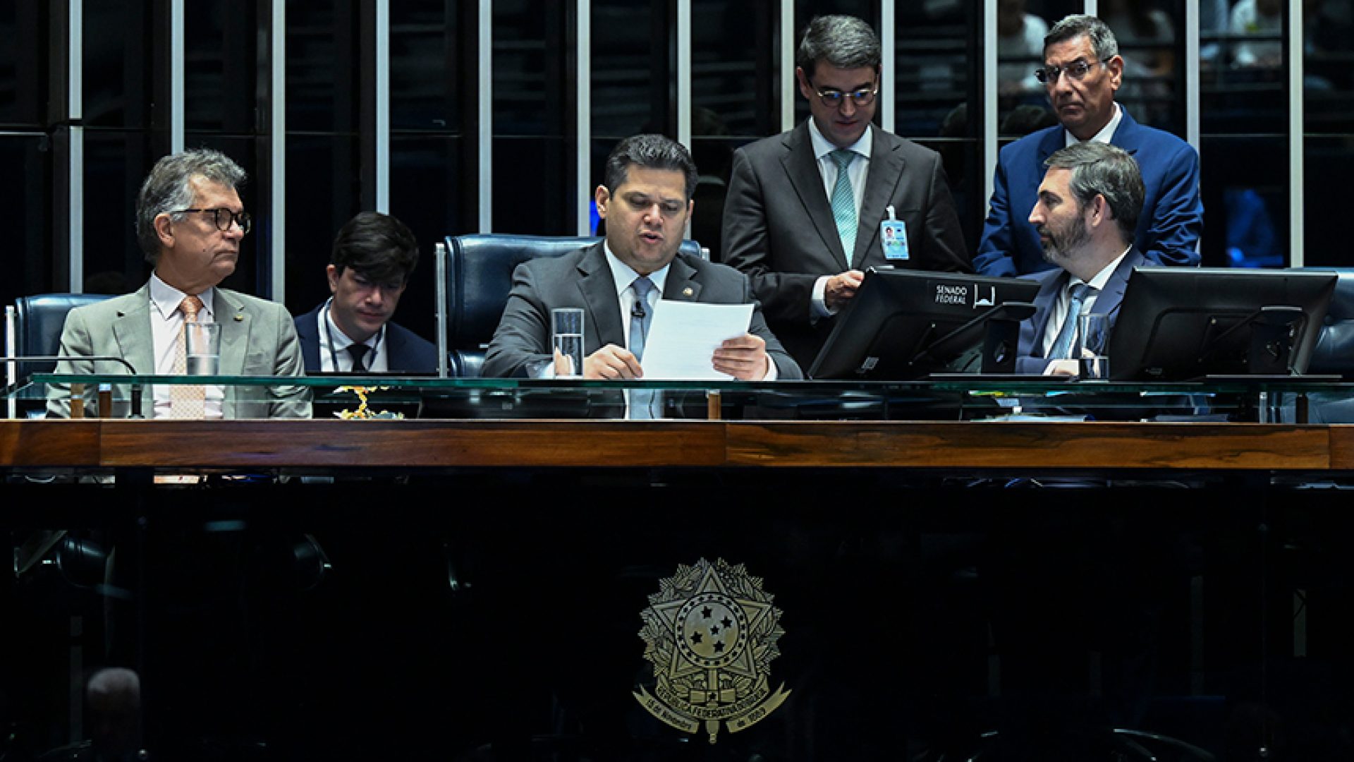 Volta à Câmara liberação de recursos do Fundo Social para saúde e educação — Senado Notícias