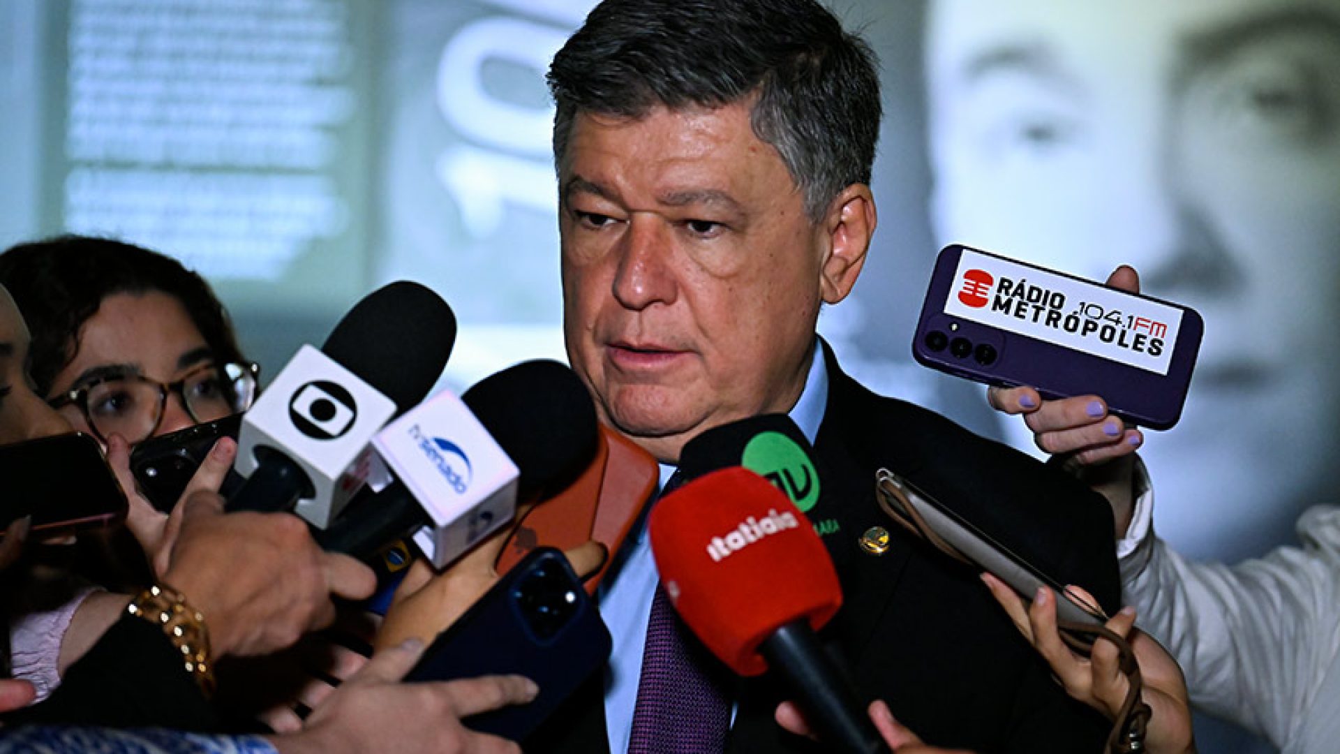 O objetivo da comissão é investigar fraudes no Instituto Nacional do Seguro Social (INSS), envolvendo descontos irregulares em benefícios de aposentados e pensionistas.