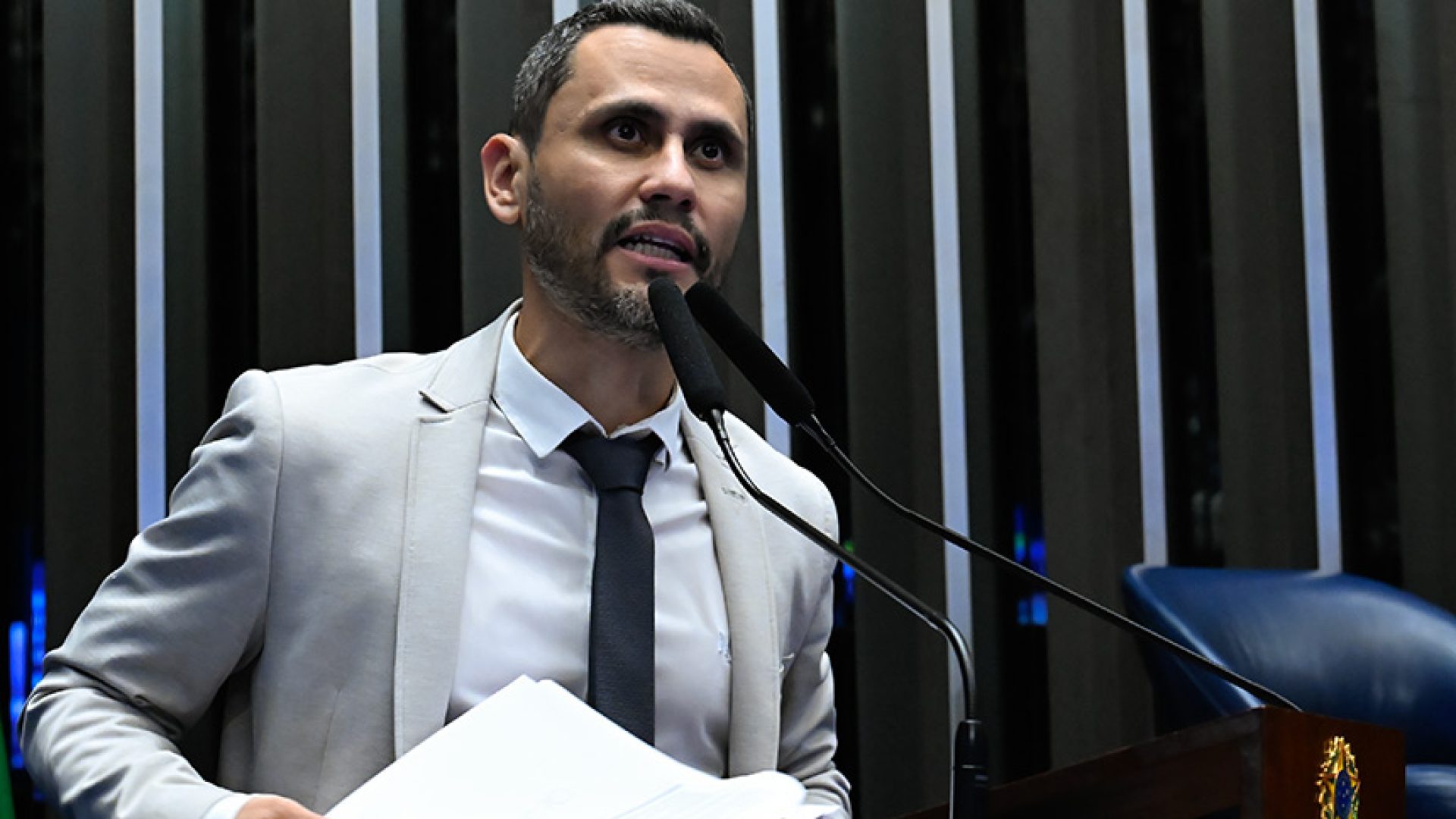Em discurso, à tribuna, senador Cleitinho (Republicanos-MG).