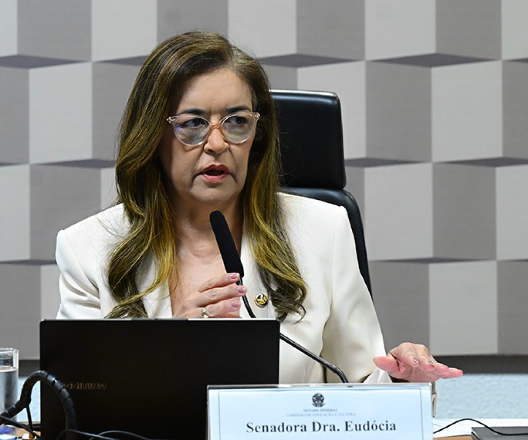 Projeto que proíbe alterações no texto da Bíblia está na pauta da CE — Senado Notícias