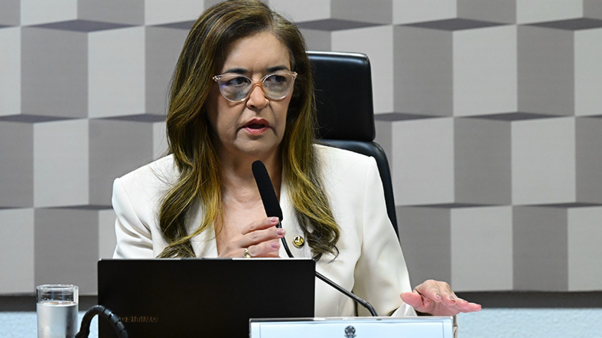 Projeto que proíbe alterações no texto da Bíblia está na pauta da CE — Senado Notícias