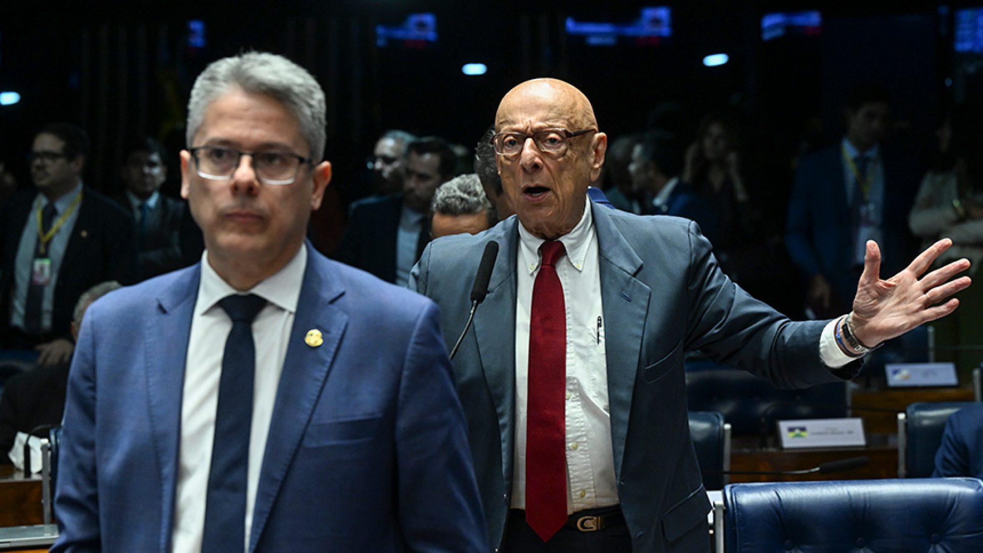 Participa, senador Alessandro Vieira (MDB-SE).