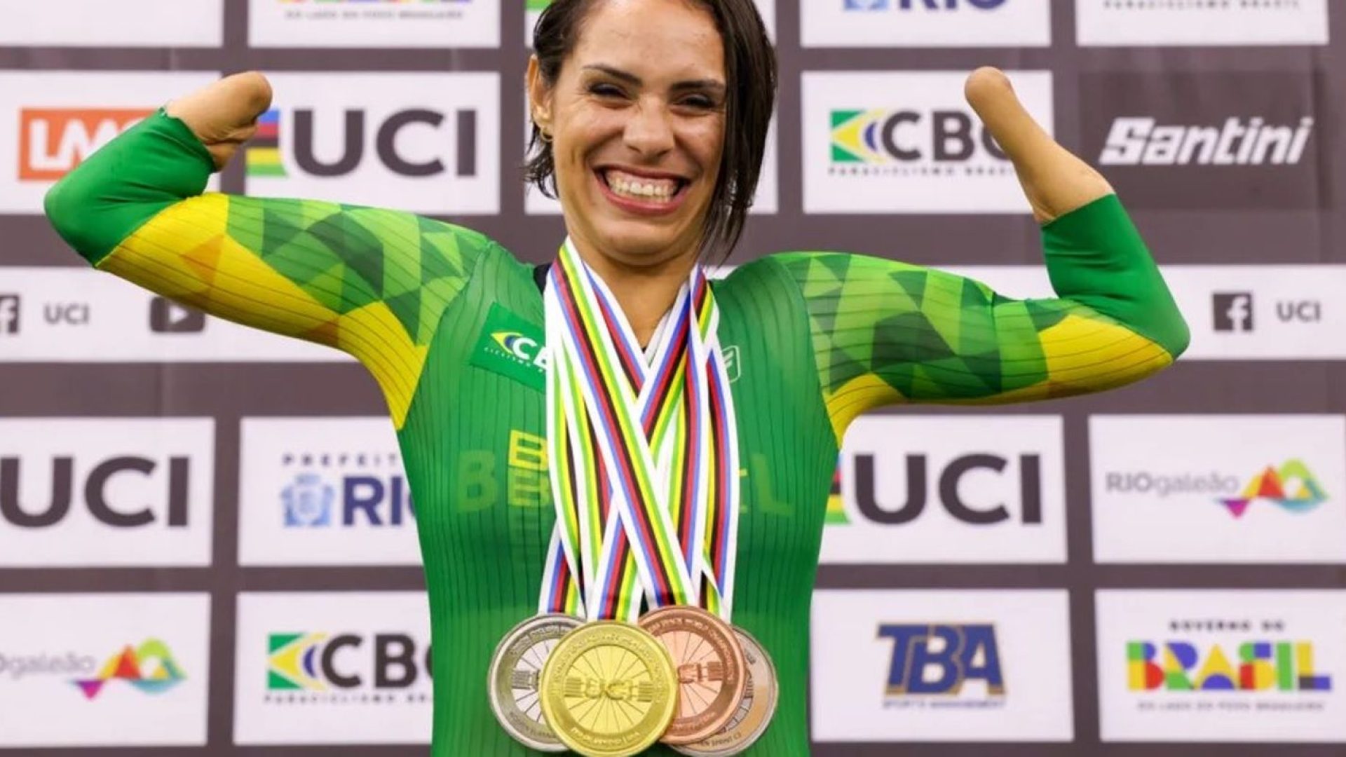 Sabrina Custódia conquista prata e fecha Mundial com quatro medalhas