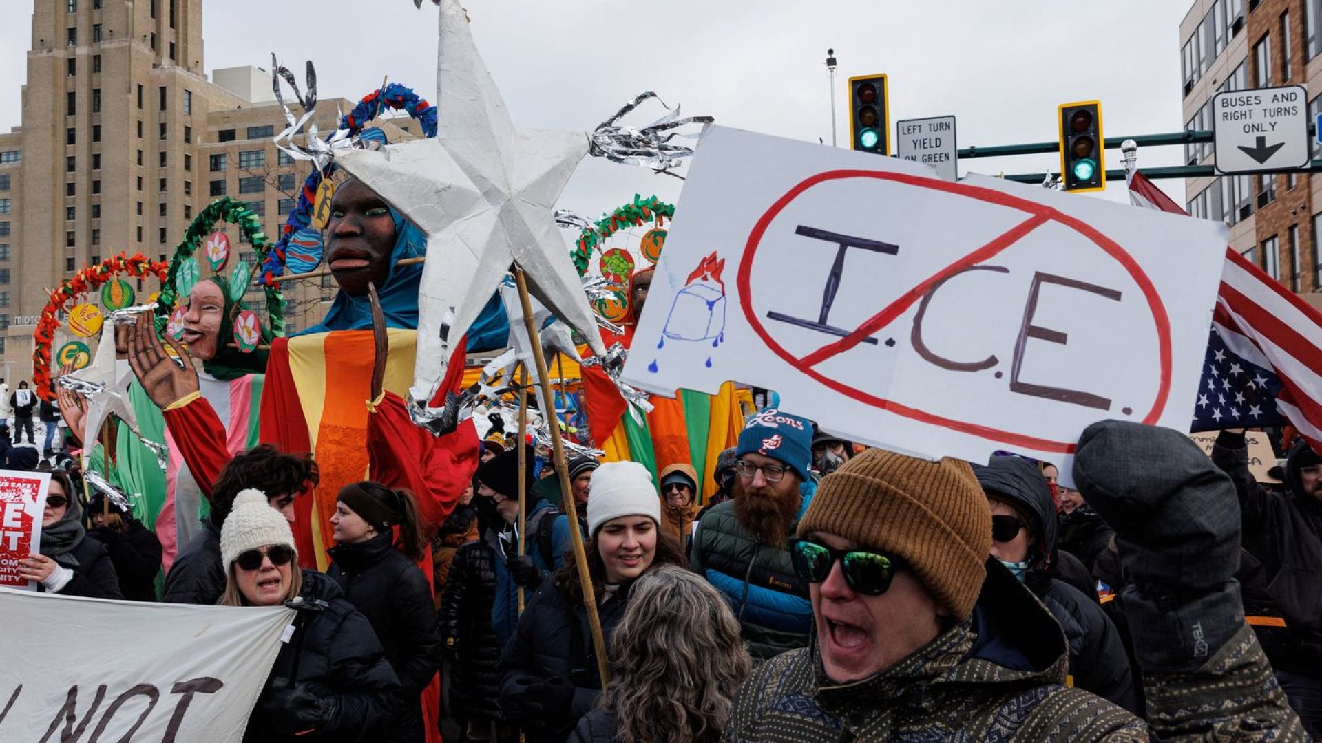 Conheça o ICE: polícia migratória de Trump alvo de protestos nos EUA