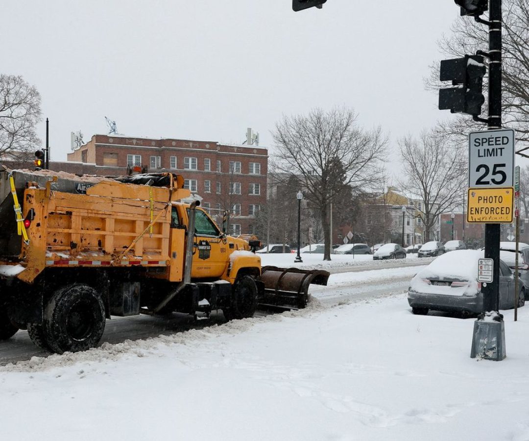 EUA: tempestade deixa 670 mil sem energia e cancela milhares de voos