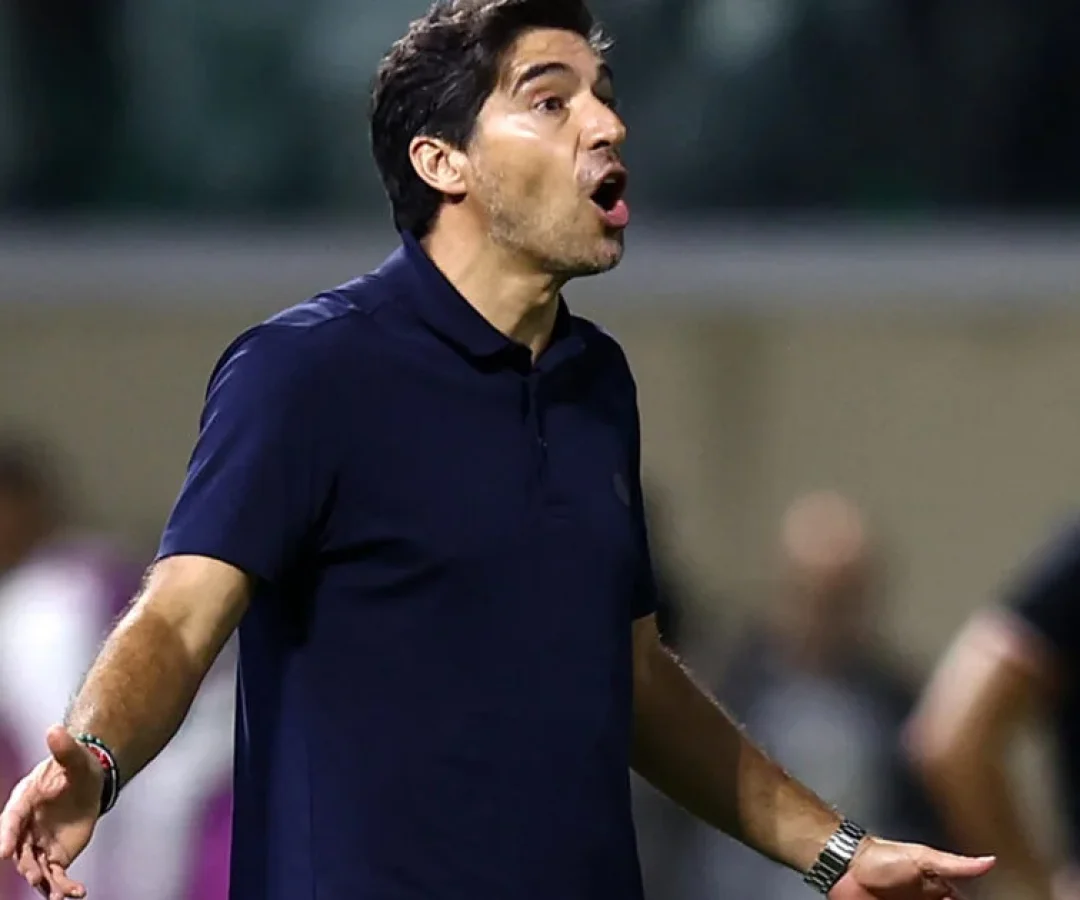 Palmeiras critica STJD por manter suspensão a Abel e CBF por adiar Fla-Flu