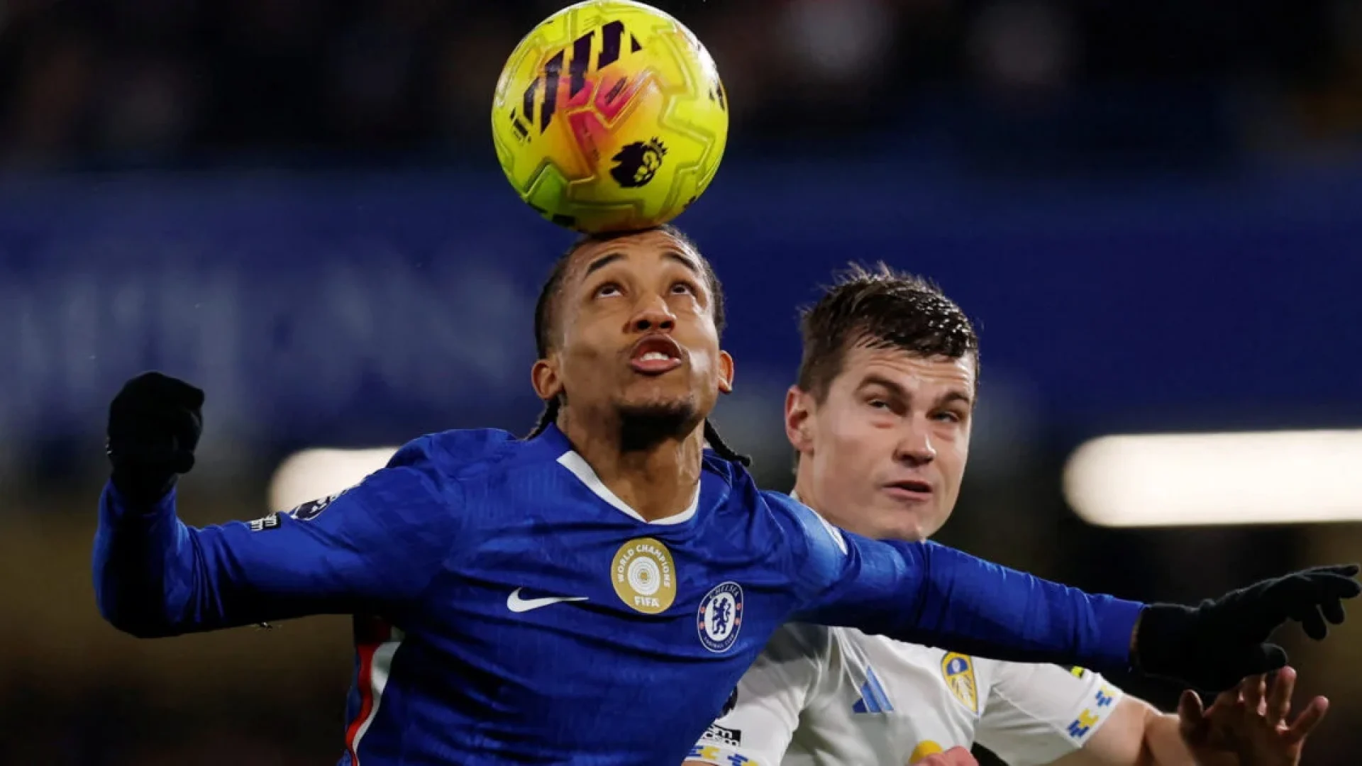 Chelsea tropeça, United arranca empate e Tottenham perde em casa na Premier League