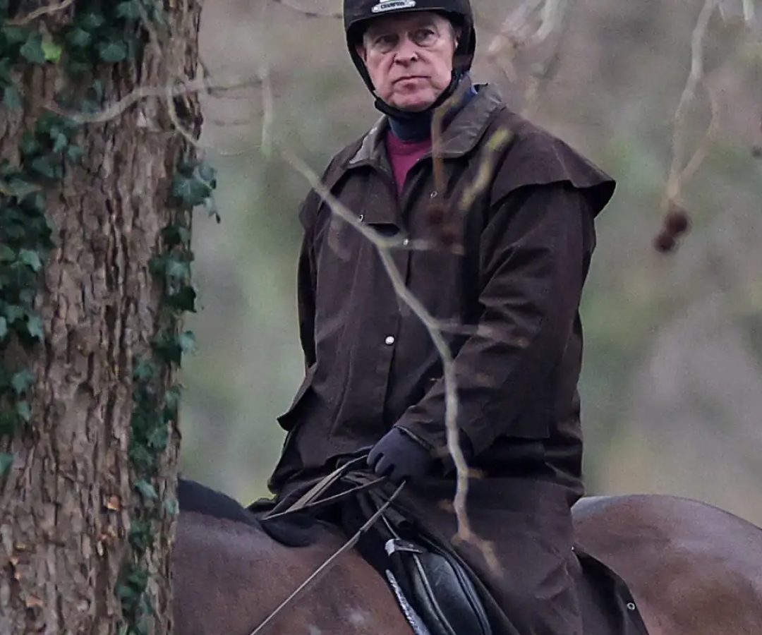 Caso Epstein: ex-príncipe Andrew é detido por suspeitas de má conduta