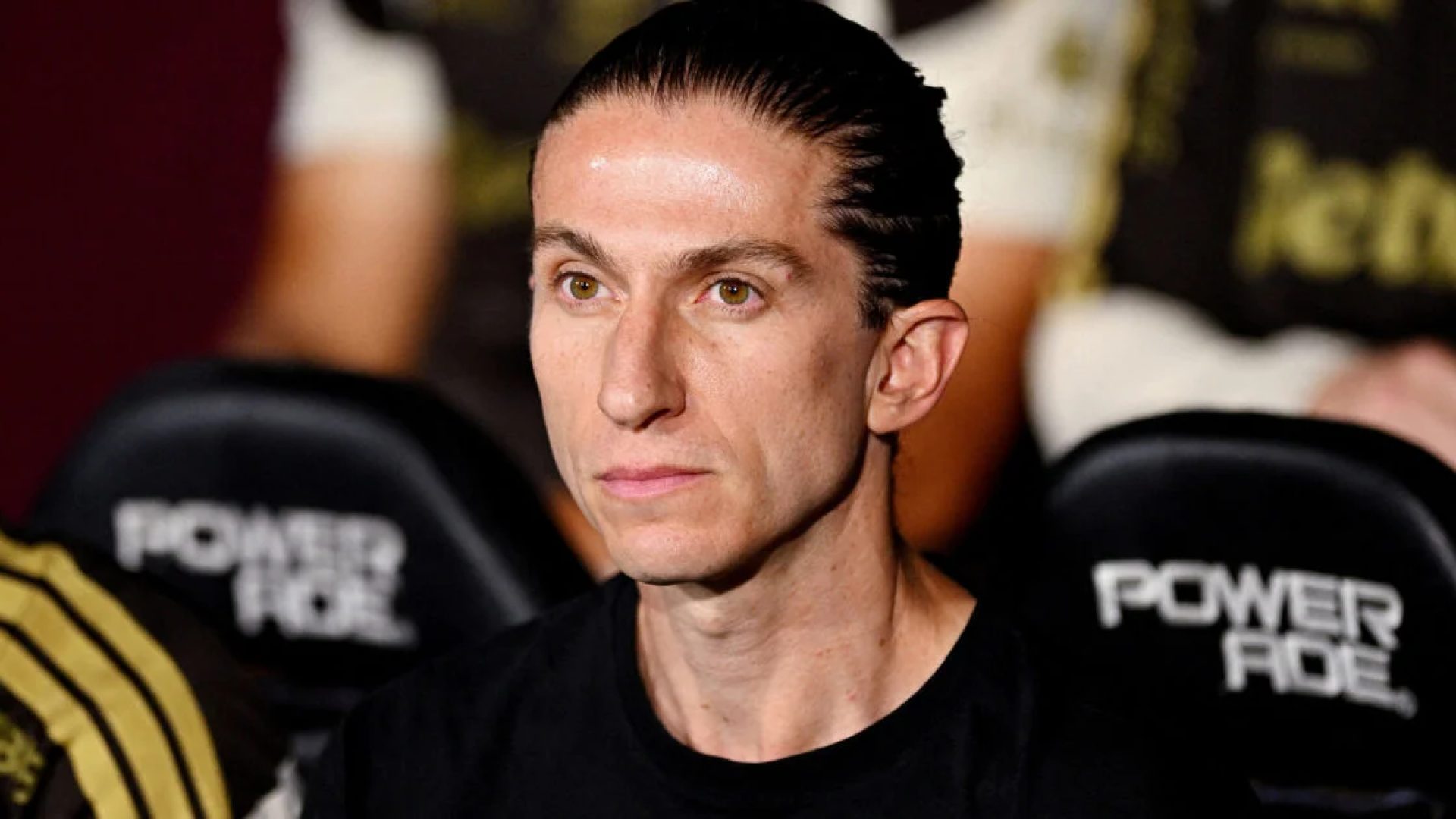 Filipe Luís observa clubes na Europa e admite: ‘Real é sempre um dos favoritos’