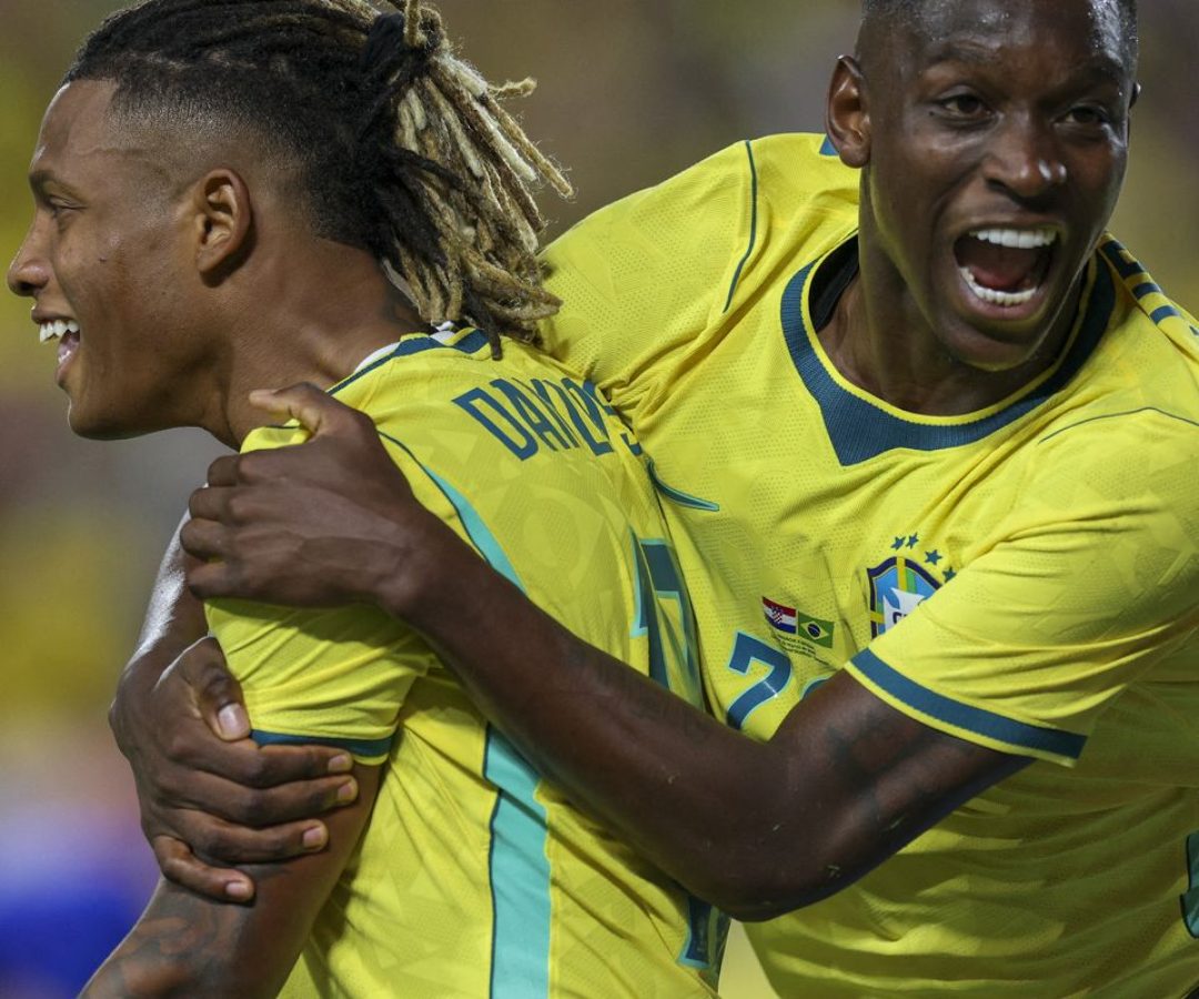 Brasil derrota Croácia em último jogo antes da convocação para a Copa