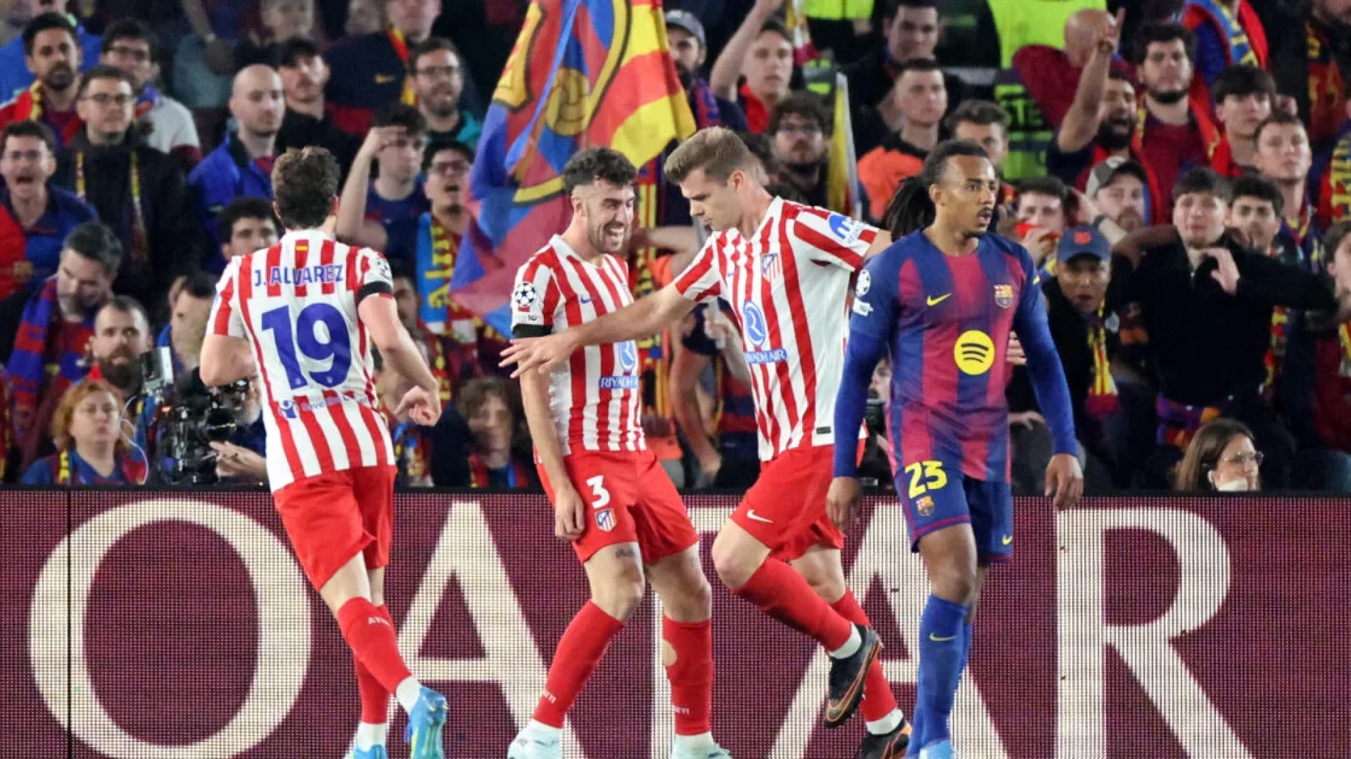Atlético de Madrid vence Barcelona e abre grande vantagem na Champions League