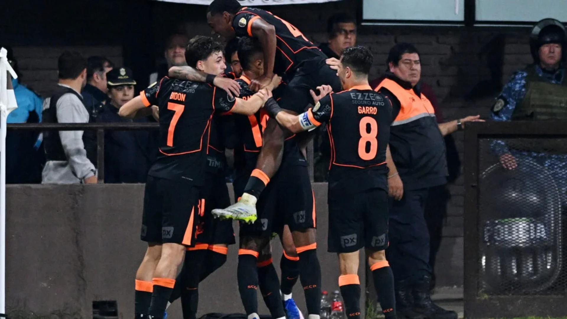 Corinthians enfrenta Santa Fé em casa pela Libertadores