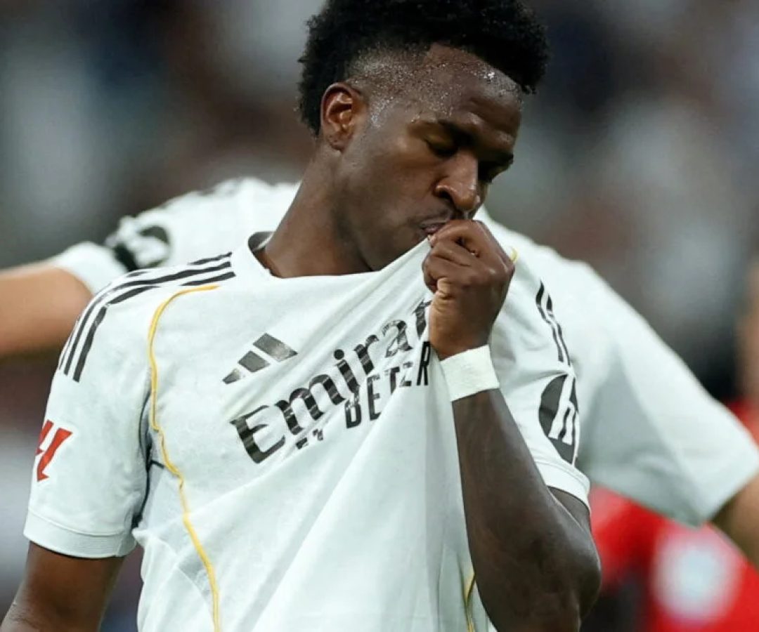 Vini Jr. marca na vitória do Real sobre o Alavés; Militão sente dores