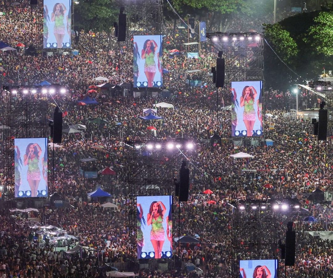 Mais de 2 milhões de pessoas assistem ao show de Shakira em Copacabana