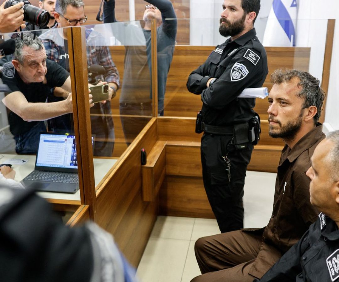 Justiça de Israel prorroga prisão do ativista brasileiro Thiago Ávila