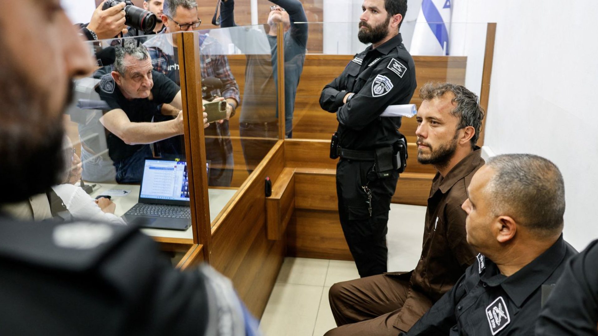 Justiça de Israel prorroga prisão do ativista brasileiro Thiago Ávila
