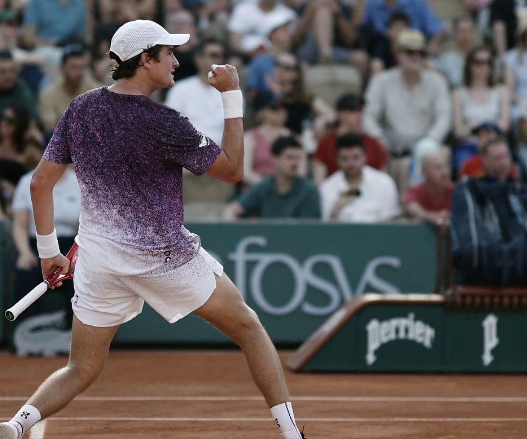 João Fonseca estreia com vitória no torneio de Roland Garros