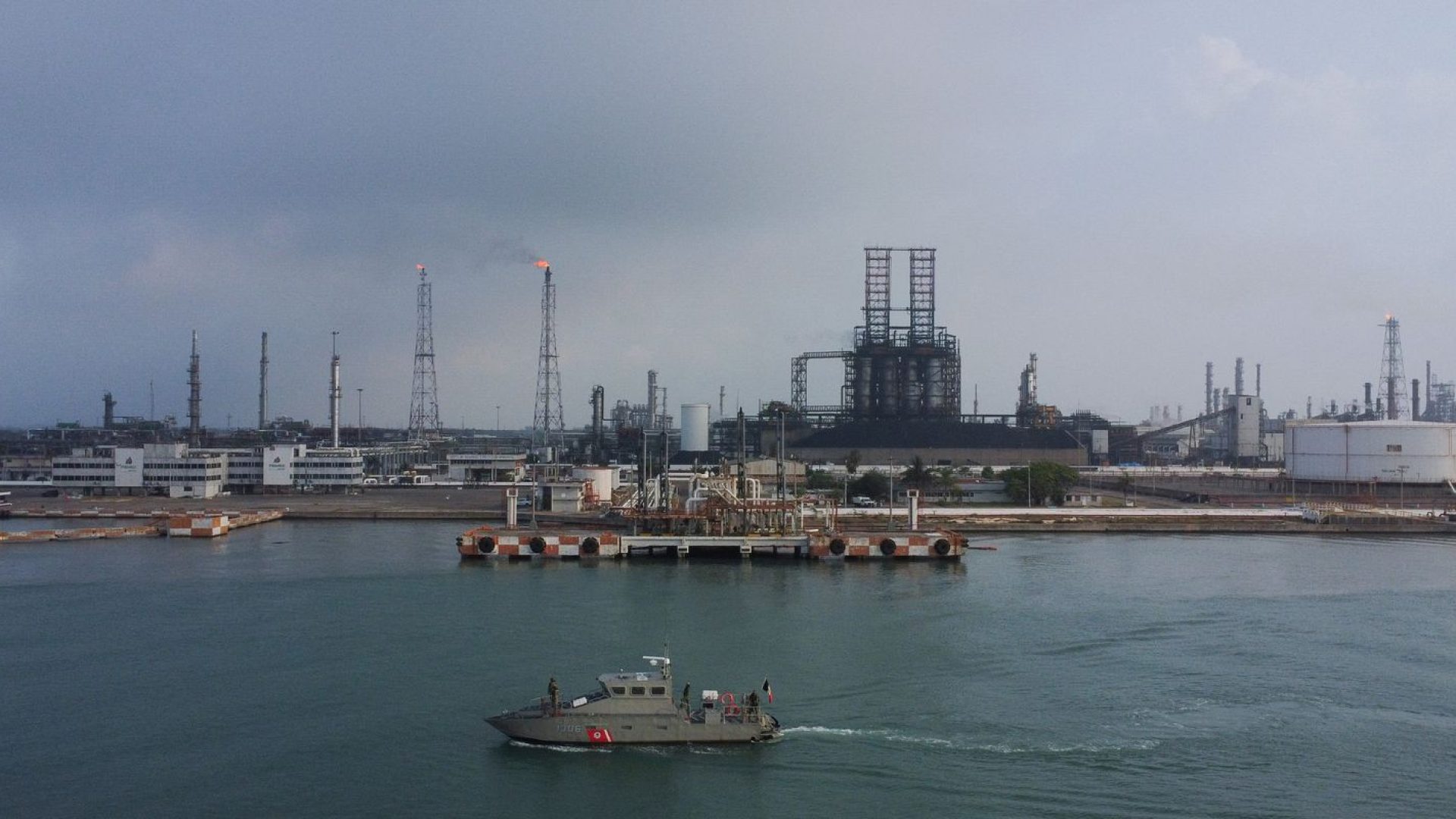Petrobras fecha acordo para exploração de petróleo no Golfo do México