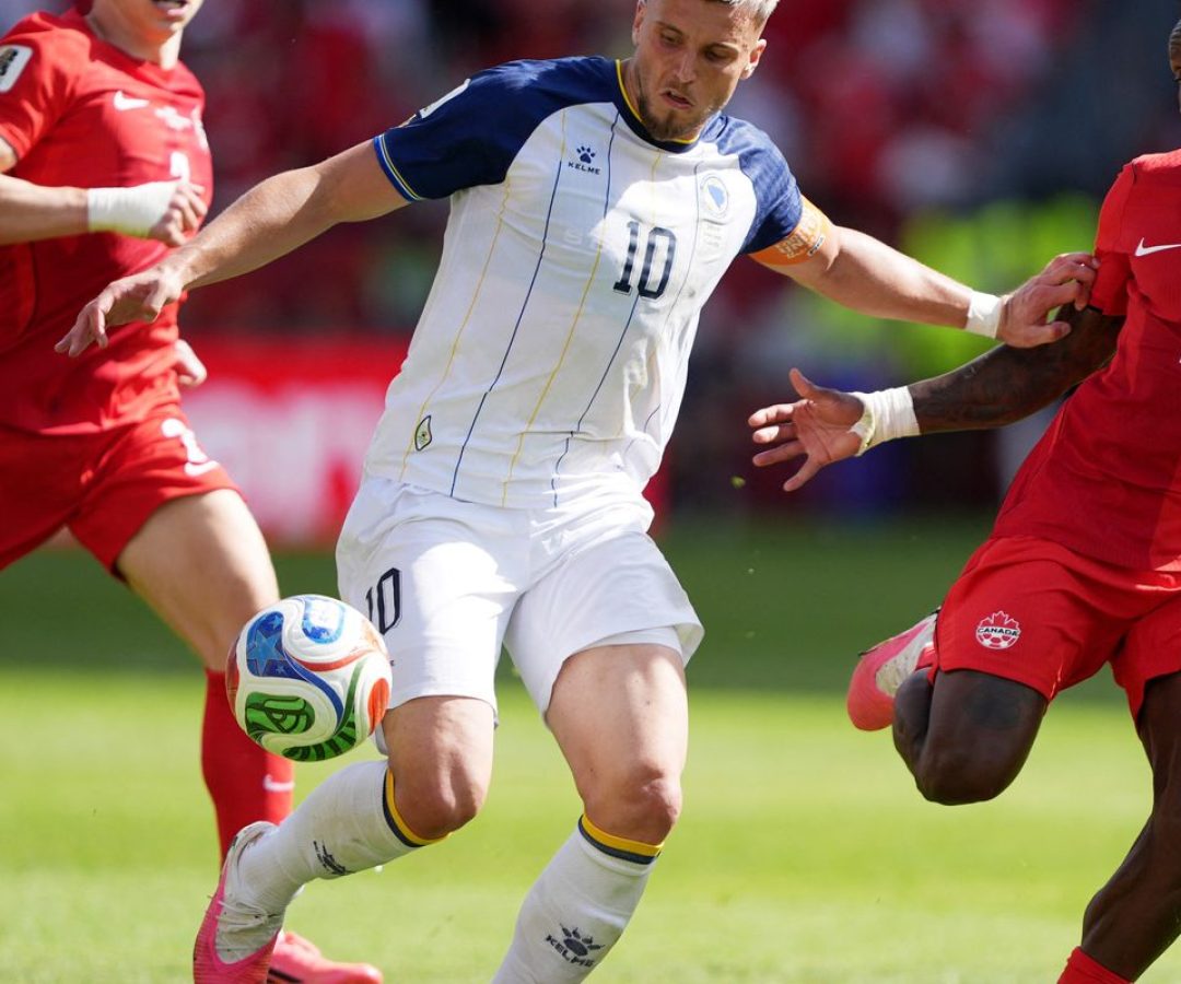 Canadá e Bósnia ficam no empate na estreia na Copa: 1 a 1