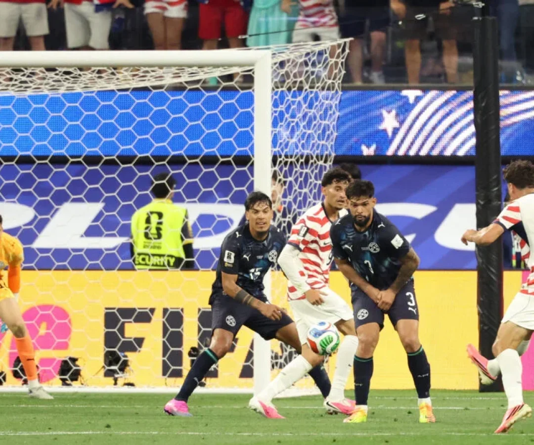 EUA atropelam Paraguai na estreia da Copa do Mundo e fazem 4 a 1