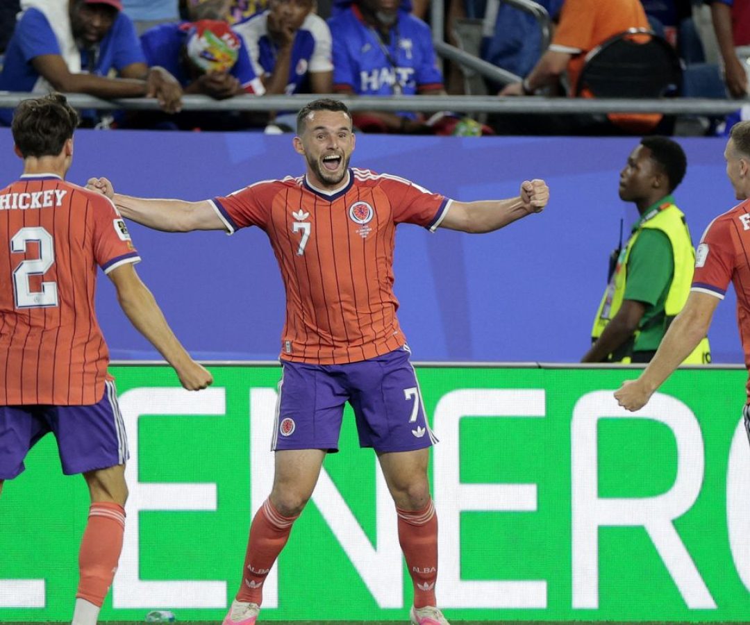 Escócia vence Haiti e vira líder do grupo do Brasil na Copa do Mundo