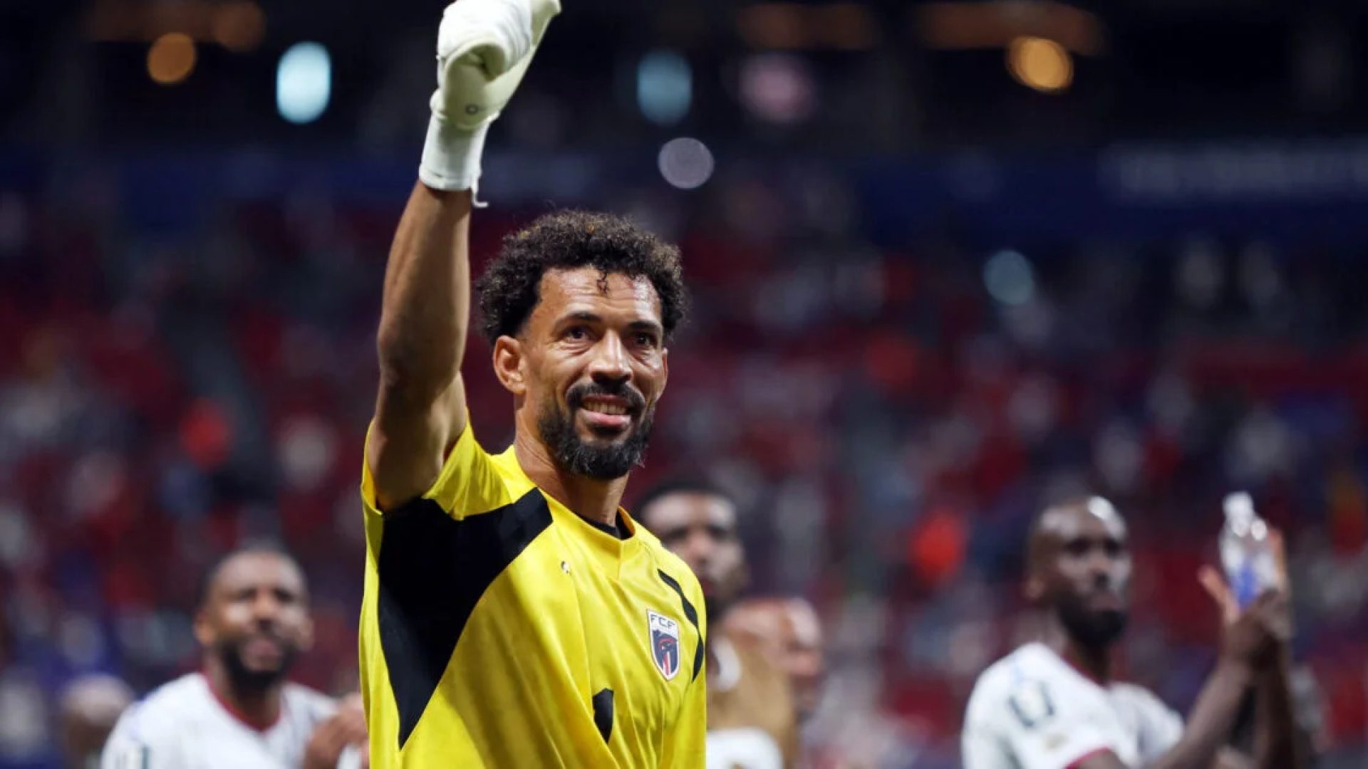 Goleiro Vozinha se emociona após segurar Espanha na Copa do Mundo