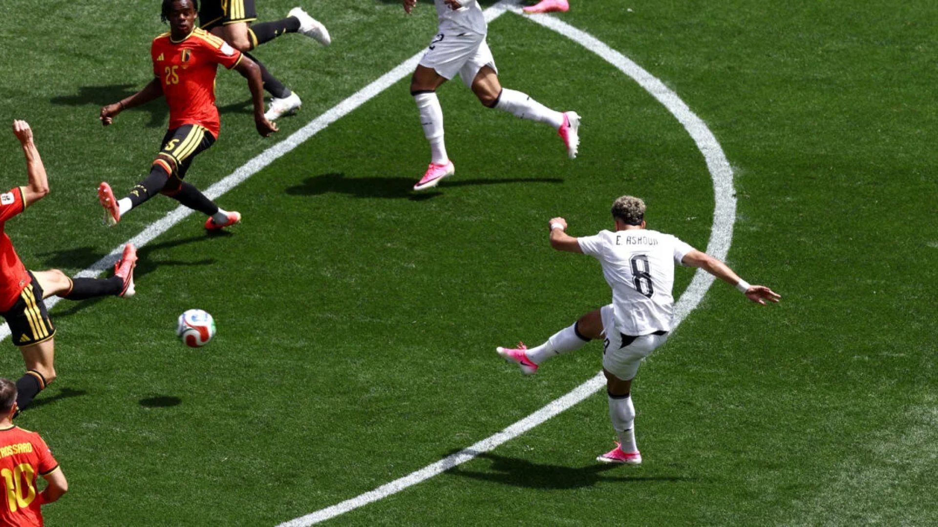 Egito e Bélgica ficam no empate após gol contra