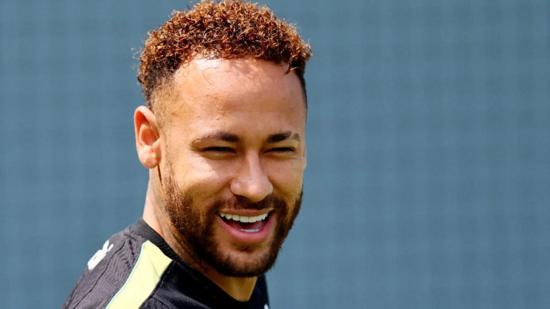 Neymar avança em recuperação e pode aparecer contra Escócia