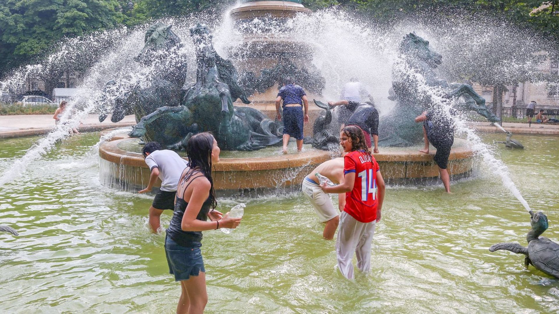 Temperaturas devem ultrapassar 40°C em onda de calor europeia