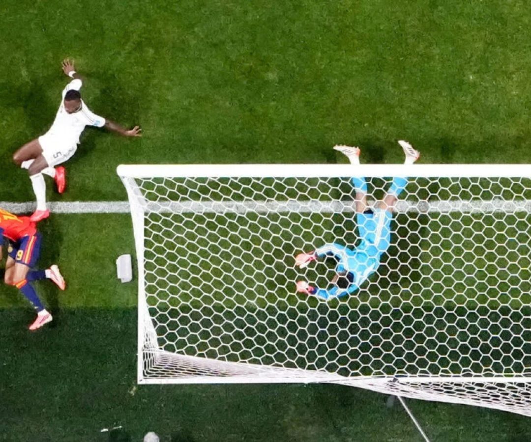 Espanha goleia Arábia Saudita e reage na Copa do Mundo