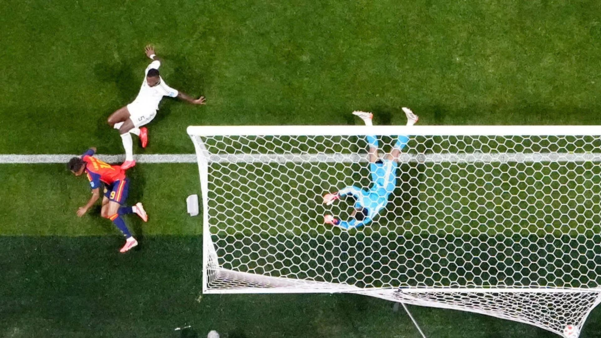 Espanha goleia Arábia Saudita e reage na Copa do Mundo