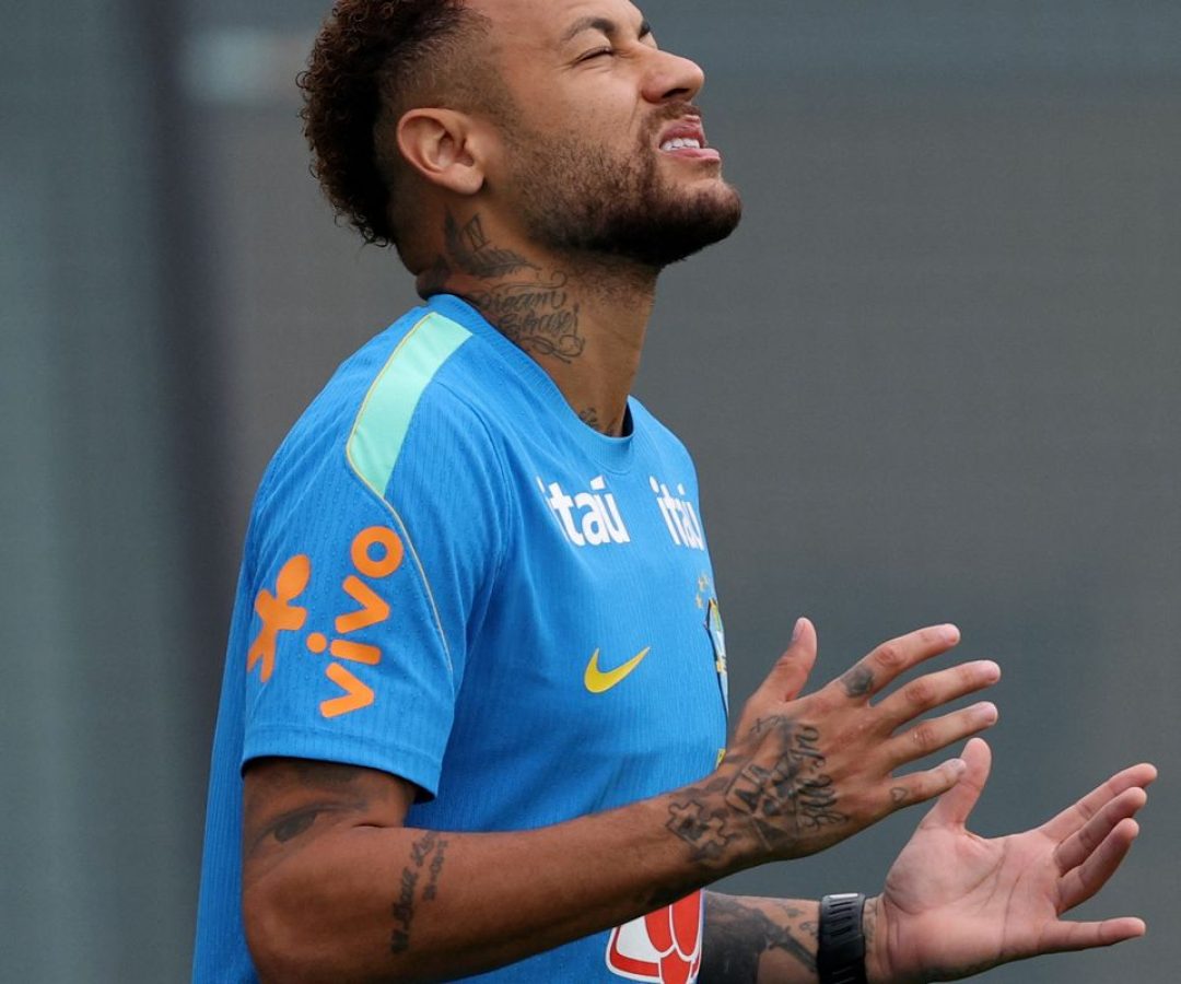 Neymar treina sem restrições com o grupo pelo segundo dia seguido
