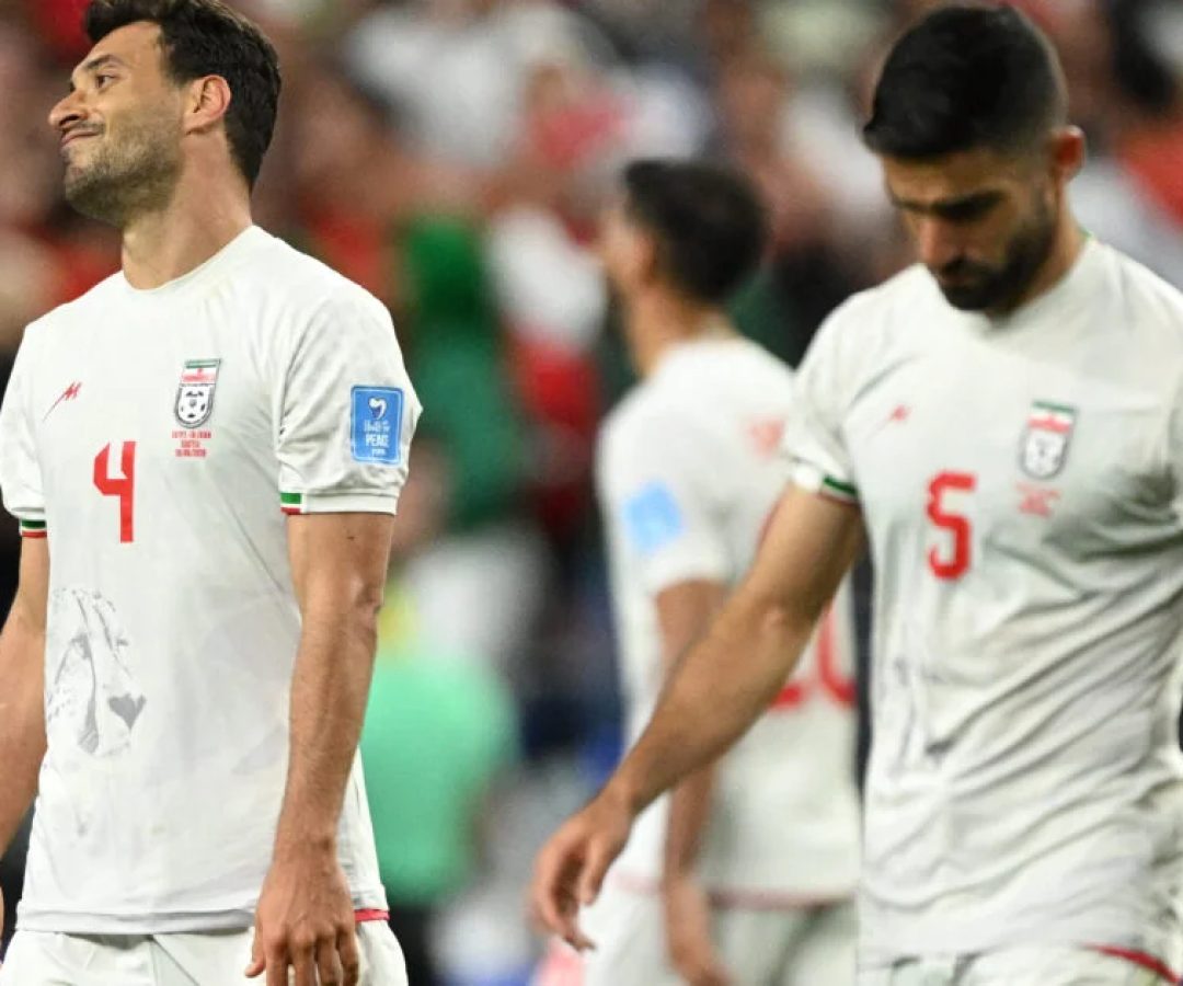 Irã aguarda classificação após gol anulado em empate com Egito